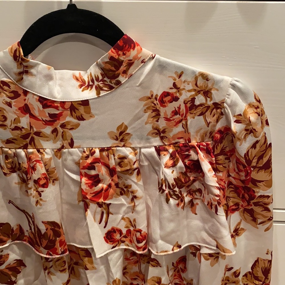 NEVER WORN long sleeve printed dress